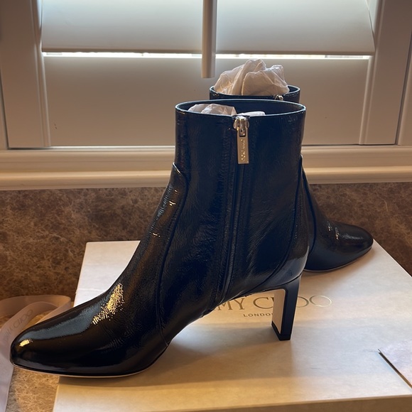 NWT Jimmy choo Black patent Ankle Boots 65. Size 38 - Picture 4 of 12